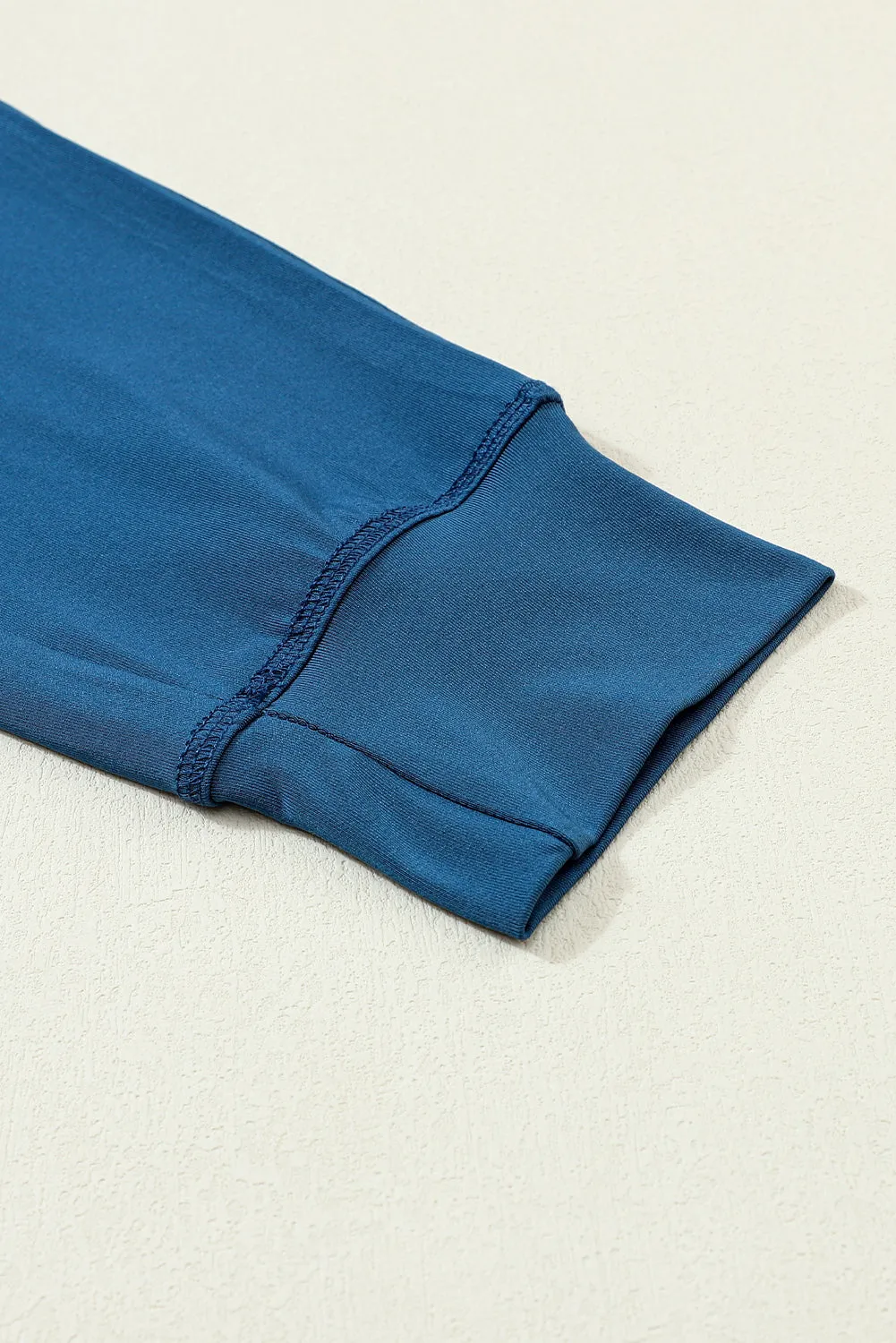 Blue Solid Pocketed Slim Joggers Pant